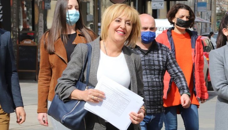 Писмата  съдържат множество сигнали с твърдения за извършени закононарушения