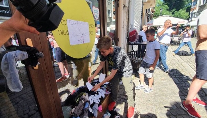 Адвокати и учители са възмутени