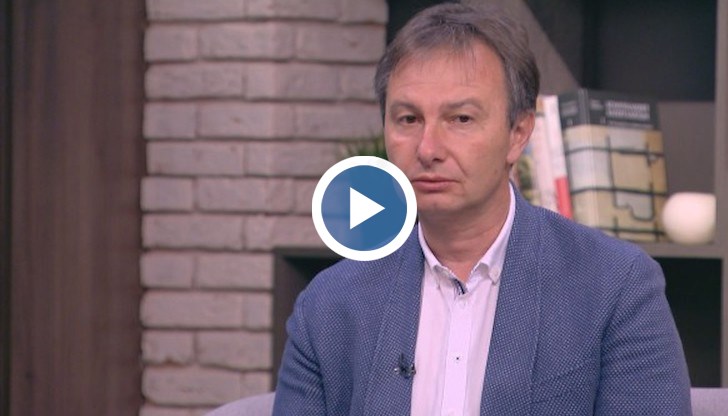 Загубихме обаче хора с такива усложнения след прекаран COVID-19, пояснява специалистът