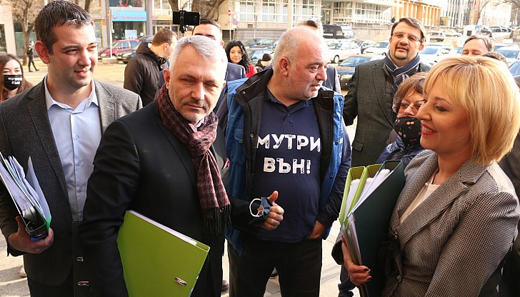 Формацията ще запази името си, водят се преговори с нови партньори за привличането им към формата