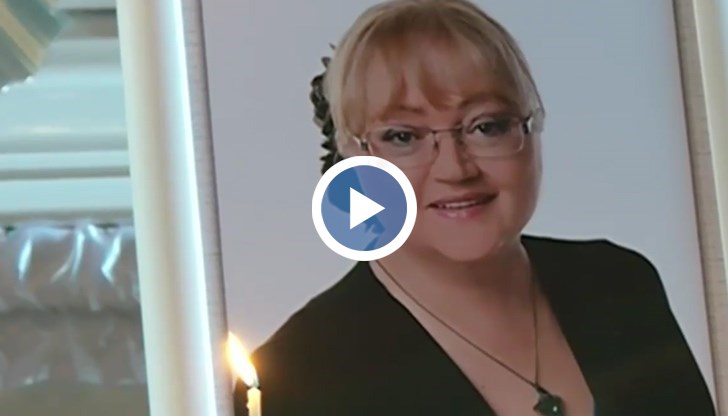 В църквата се събраха десетки колеги, музиканти и близки на легендарната солистка на „Тоника СВ