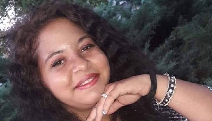 Направен е и обход с лодка