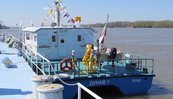 Модерният плавателен съд извършва бързо и точно измерване на речното дъно Модерният плавателен съд извършва бързо и точно измерване на речното дъно