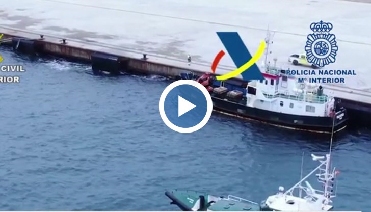 В Испания бандата действа от южния град Уелва, съобщи полицията, но не посочи националността на арестуваните