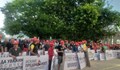 "Армията" от работници на "Артекс" отново на протест под прозорците на властта