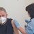 Министърът на здравеопазването се имунизира с ваксина на "Янсен"
