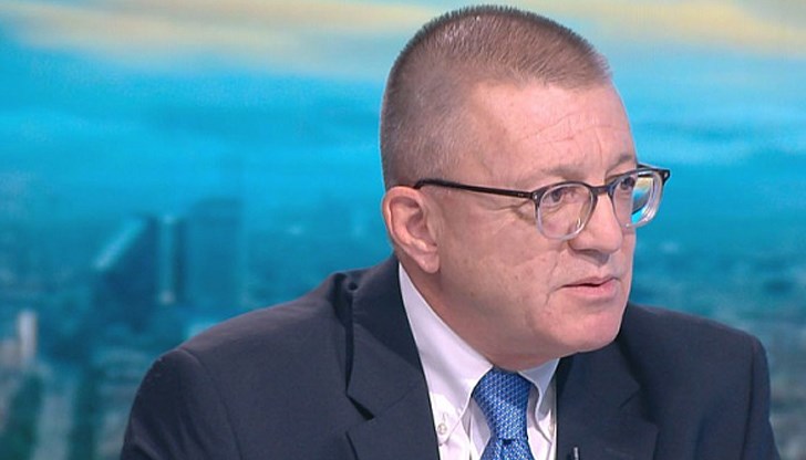 "Няма кой да ни освободи, ако ние самите не се освободим от мафията. Това е най-големият проблем за нашата национална сигурност", каза още Ноев "Няма кой да ни освободи, ако ние самите не се освободим от мафията. Това е най-големият проблем за нашата национална сигурност", каза още Ноев