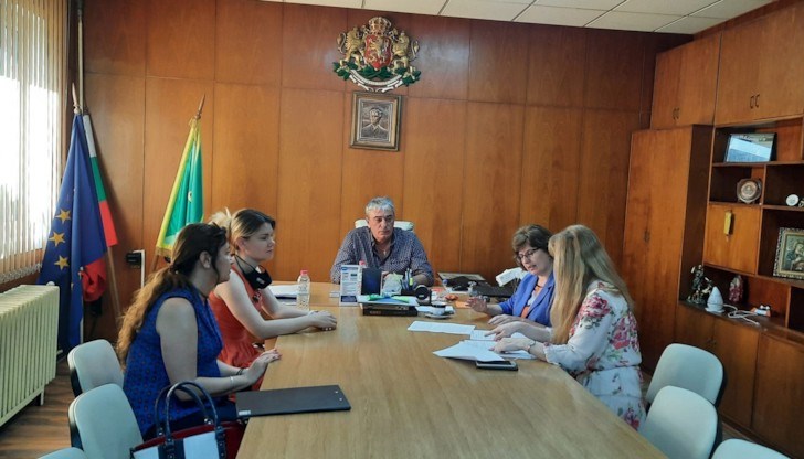 Срещите са част от кампанията кампанията „Повече демокрация на работното място”