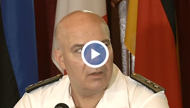 Намерени са части от самолета, но са много раздробени