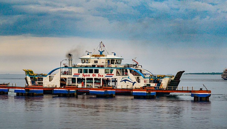 Работата на службата за търсене и спасяване в провинция Източна Ява продължава