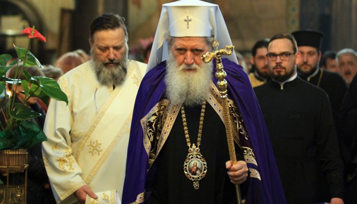 Негово Светейшество е на профилактичен преглед в болница "Токуда", обясни директор в МС