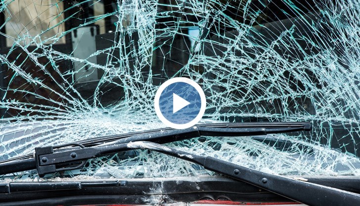 Катастрофата между автобус и товарен автомобил е станала малко след 10 часа