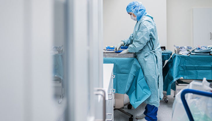 Туристически пътувания, неспазване на мерките и провал на имунизационна кампания Туристически пътувания, неспазване на мерките и провал на имунизационна кампания