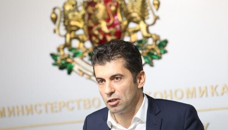 "Работим от сутрин до вечер по плана за възстановяване, за растежа на икономиката – това са задачите на това ведомство", посочи още Кирил Петков "Работим от сутрин до вечер по плана за възстановяване, за растежа на икономиката – това са задачите на това ведомство", посочи още Кирил Петков