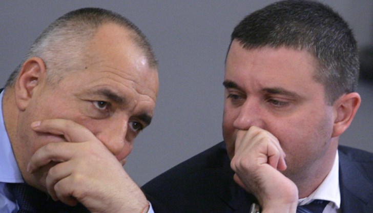 Нищо че според официалната си декларация имал на влог 79 000 лв, а не е теглил кредити