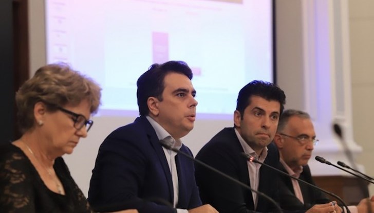 „Автомагистрали“ е взело в робство строителни фирми, заяви Виолета Комитова „Автомагистрали“ е взело в робство строителни фирми, заяви Виолета Комитова