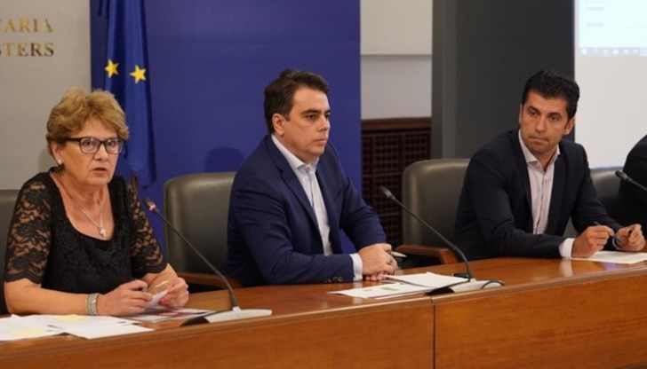 Това са около 40% от парите, които държавните предприятия харчат Това са около 40% от парите, които държавните предприятия харчат