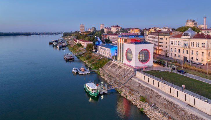 По време на тържеството ще бъдат наградени и младите поетични таланти, премерили сили в детския конкурс „Дунав и Русе в сърцето ми“ По време на тържеството ще бъдат наградени и младите поетични таланти, премерили сили в детския конкурс „Дунав и Русе в сърцето ми“
