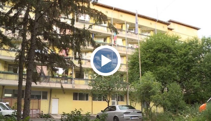 Чувстват се като затворници и им тежи, че не могат да се видят с близките си