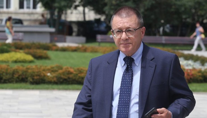 Сега ще излязат и зависимостите на главния прокурор към Делян Пеевски Сега ще излязат и зависимостите на главния прокурор към Делян Пеевски