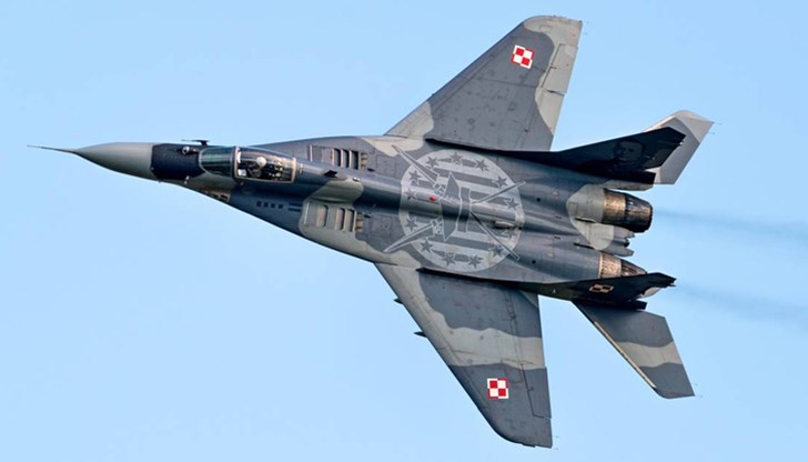 Когато времето позволи операцията по издирването на черната кутия ще бъде възобновена