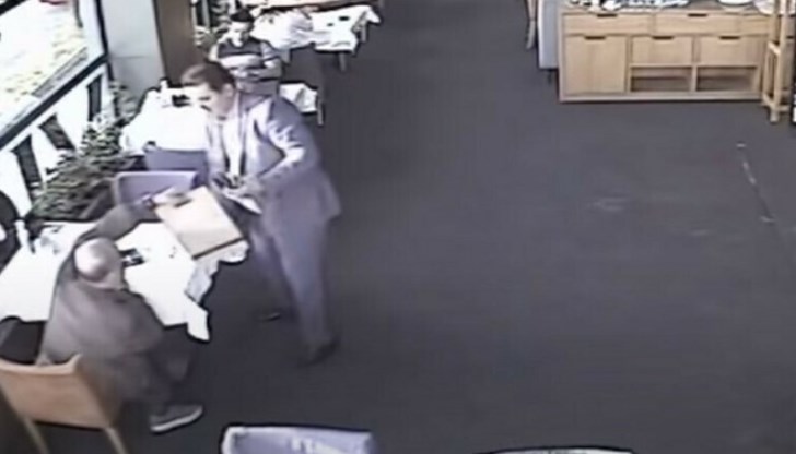 Ужасно глупаво е подобно поведение от страна на Узунов