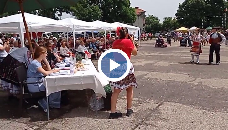 Гостите се докоснаха до българските занаяти, фолклорни песни и танци, и традиционни ястия