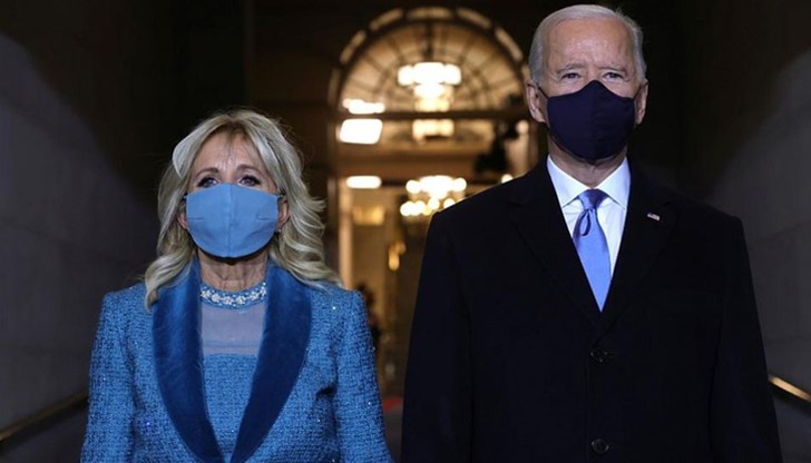 За безследно изчезнали в руините на рухналата сграда се водят 150 души За безследно изчезнали в руините на рухналата сграда се водят 150 души