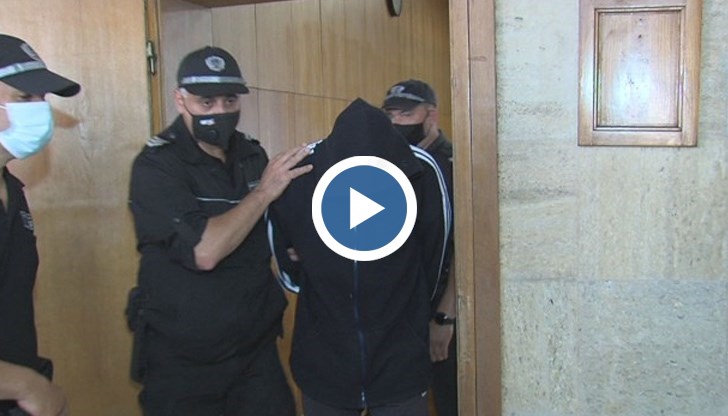 Крум Йорданов е завършил психология и е работил 19 години в системата на МВР