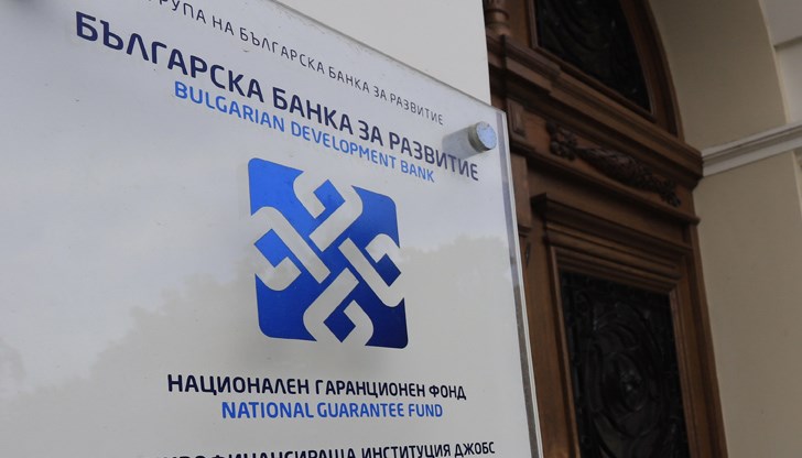 Погледната през призмата на частна компания, съдебната битка за смяната на борда на държавната банка изглежда като гротеска Погледната през призмата на частна компания, съдебната битка за смяната на борда на държавната банка изглежда като гротеска