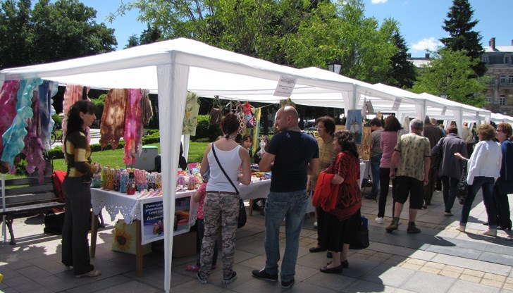 Звездни гости ще забавляват русенци