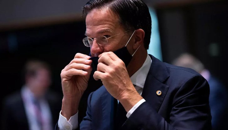 Повечето ограничения за групови събирания ще паднат от 26 юни Повечето ограничения за групови събирания ще паднат от 26 юни