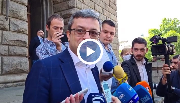 Тома Биков не вижда особена символика в номер 5, с който ще се явят на изборите