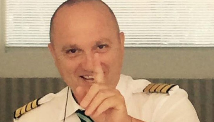 Малко след излитане става авария, но благодарение на самообладанието и опита на българския пилот, самолетът е успял да кацне и всички пасажери са невредими