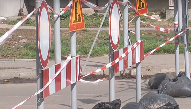 Табели по пътя "Русе - Свиленград" предупреждават за предстоящото затваряне на пътя