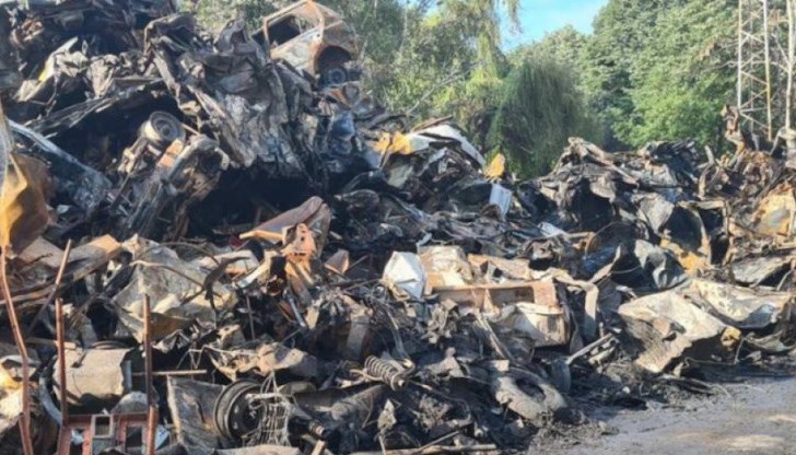 Все още не са изяснени причините за пожара, потушен бързо от силистренските огнеборци