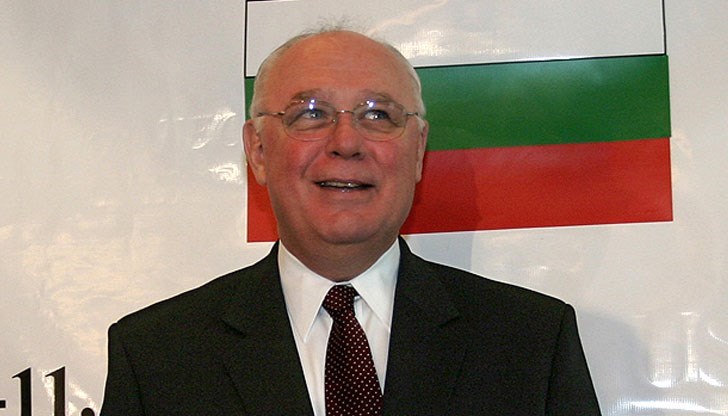 Пардю беше американски посланик в България от 2002 до 2005 година