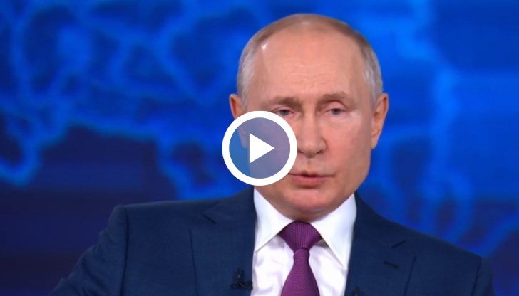 Предаването се превърна в традиционно за държавния глава. Въпросите се подбират от специален екип