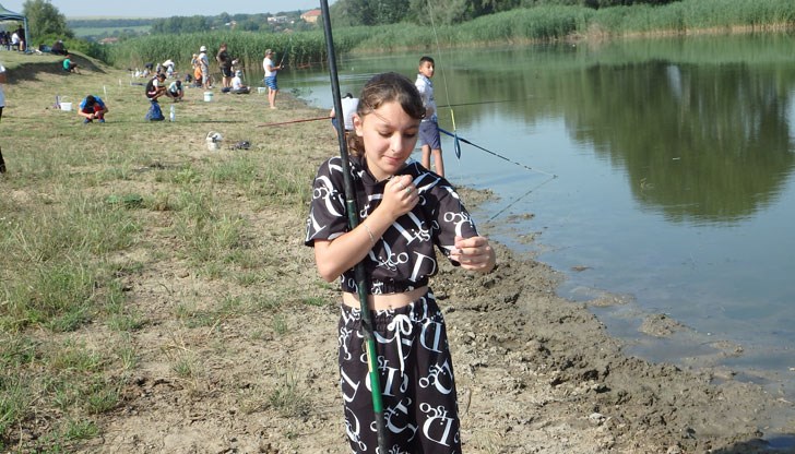 Най-малкият участник беше петгодишният Димитър, който бе дошъл на гости на баба си от София