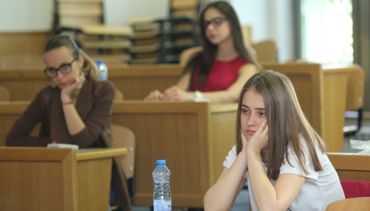 Повече от 111 000 ученици от седми и от десети клас ще се явят на националното външно оценяване през тази седмица