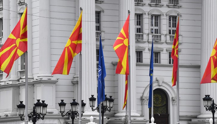 Проучването е проведено между 14 и 16 юни сред 890 пълнолетни българи Проучването е проведено между 14 и 16 юни сред 890 пълнолетни българи