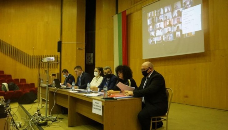 Очакват се дебати по точката, свързана с отпускането на заем за закупуване на тролейбуси втора употреба Очакват се дебати по точката, свързана с отпускането на заем за закупуване на тролейбуси втора употреба