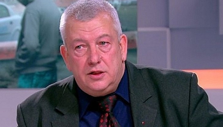 "За да я няма тази задълбочаваща се политизация, и за да бъде жизнена държавата, трябва максимално да разграничим властите и институциите, но и синхронно работещи за обществените и граждански интереси", обобщи Стойчев