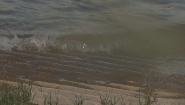 Германските власти потвърдиха информацията, че три български момичета са се удавили в река Рейн Германските власти потвърдиха информацията, че три български момичета са се удавили в река Рейн