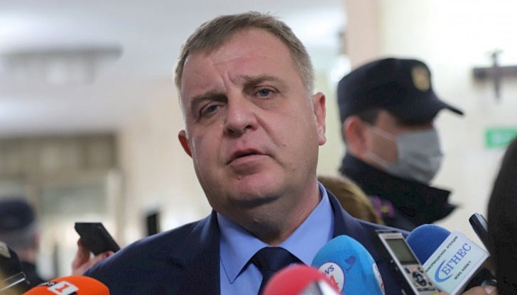 Тениски за по 50 лева Тениски за по 50 лева