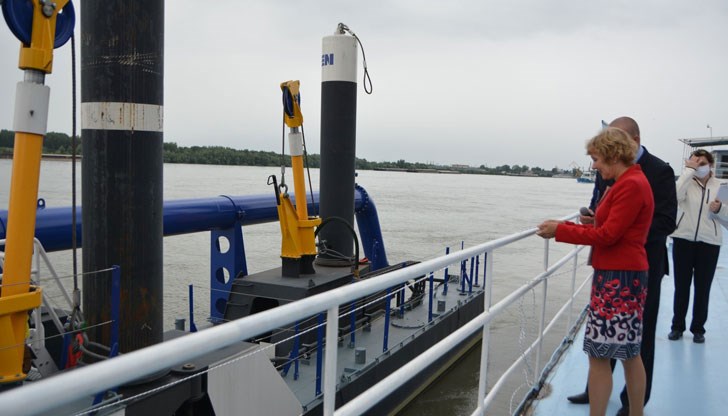 За мен е голяма чест да бъда кръстница на "Янтра", сподели Беа тен Тъшър