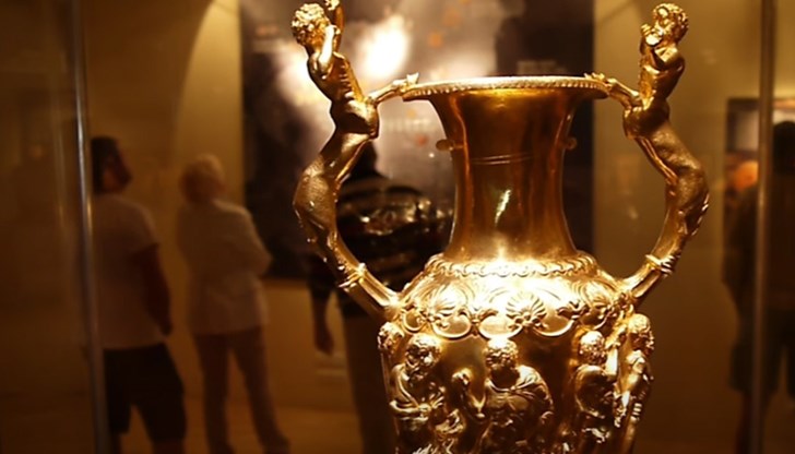 По думите му, за да бъде събитието отразено подобаващо, са поети разходи към български журналисти По думите му, за да бъде събитието отразено подобаващо, са поети разходи към български журналисти