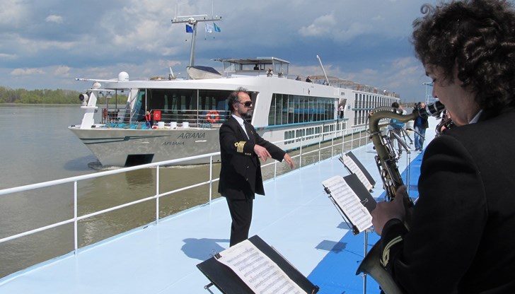 Круизният туризъм, който пострада сериозно от пандемията, макар и плахо, се възражда