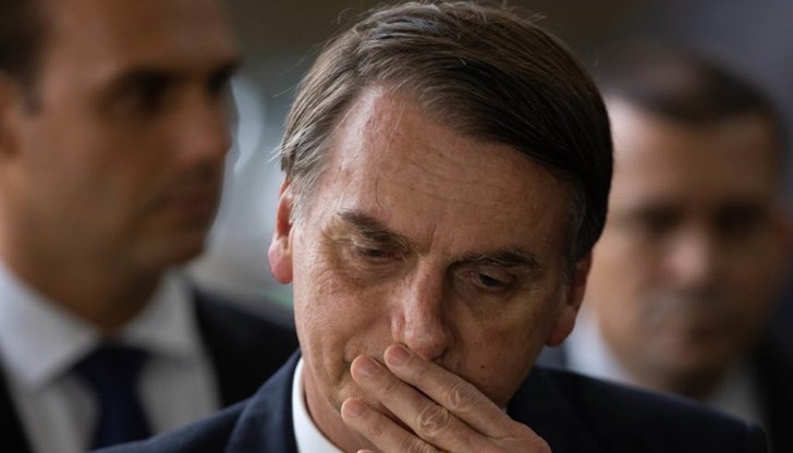 Болсонаро "олекна" със 100 долара Болсонаро "олекна" със 100 долара