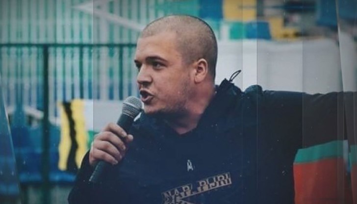 Тоско Бозаджийски почина, след като беше зверски пребит от група привърженици на местния клуб ПАОК, а после прегазен от автомобил Тоско Бозаджийски почина, след като беше зверски пребит от група привърженици на местния клуб ПАОК, а после прегазен от автомобил